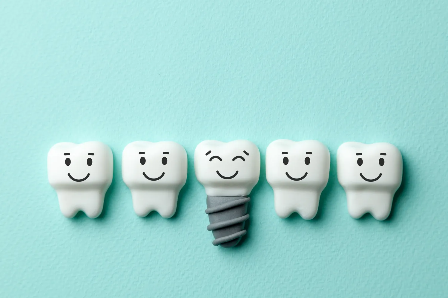 Stomatolog – piękny uśmiech śnieżnobiałymi zębami